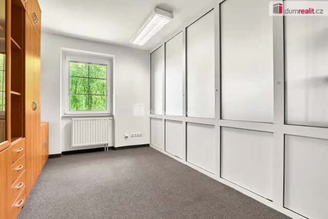 Nájem kanceláří v administrativní budově v Karlových Varech u hotelu Imperial, Libušina, Karlovy Vary