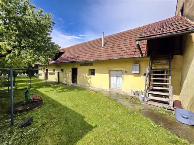 RD na Valašsku vhodný pro investora, podnikatele, ale i rodinu, v moravsko-slovenském pomezí., Svárov, Brumov-Bylnice, okres Zlín