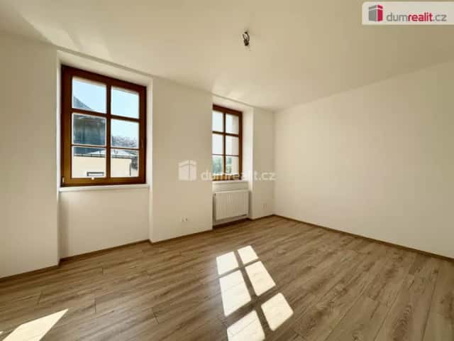 bytová jednotka 2+KK, náměstí Sv. Vavřince, Horní Blatná, náměstí Sv. Vavřince, Horní Blatná, okres Karlovy Vary