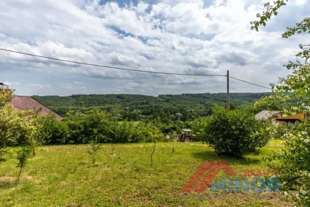 Prodej pozemku pro výstavbu rek. chaty, 526 m2,voda, elektřina, krásný výhled, Bílichov, okr. Kladno, Bílichov, okres Kladno