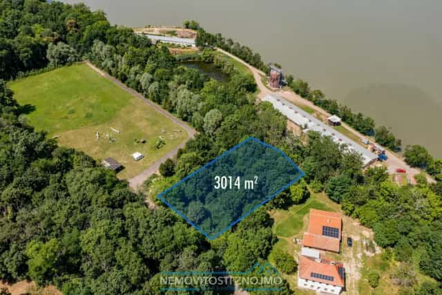 Prodej stavebního pozemku, 3014 m2, k.ú. Jaroslavice u Znojma, Jaroslavice, okres Znojmo