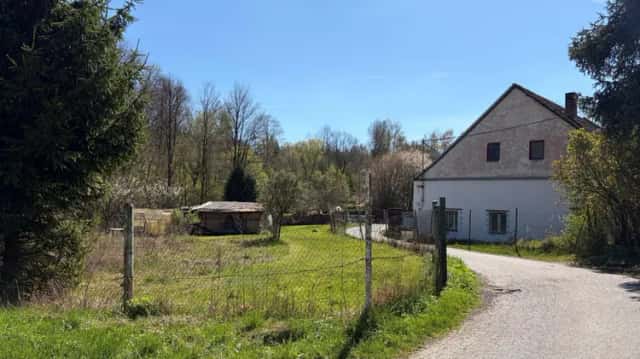 Exkluzivně, Pacov, pozemek 1320 m2, klidné místo, Pacov, okres Pelhřimov