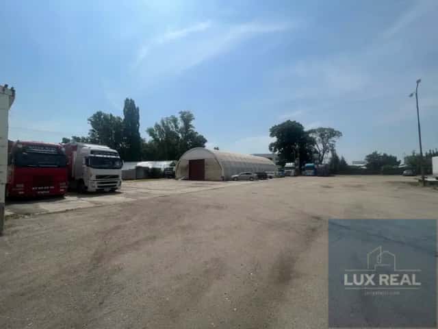 Pronájem parkovacího stání 30 m2, Kaštanová, Brno, okres Brno-město