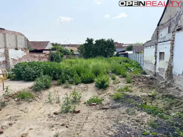 Pozemek 640 m s projektem dvojdomu a povolením Hrušovany u Brna, ul. Havlíčková, Havlíčkova, Hrušovany u Brna, okres Brno-venkov
