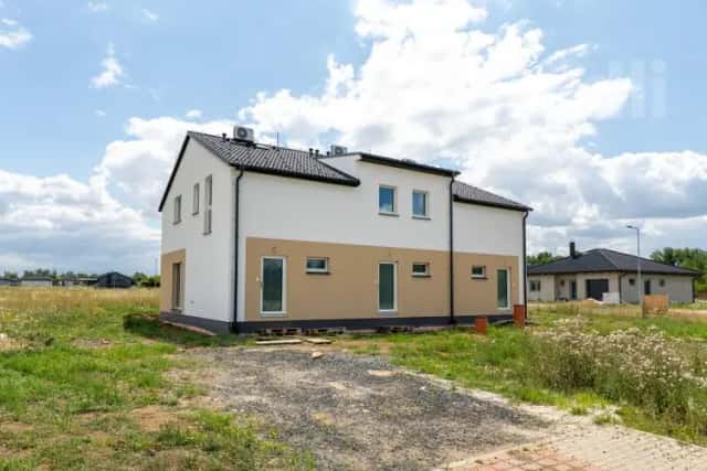 Mezonet, bytová jednotka 3+KK, 86 m2, zahrada 100 m2, Vrskmaň, okres Chomutov