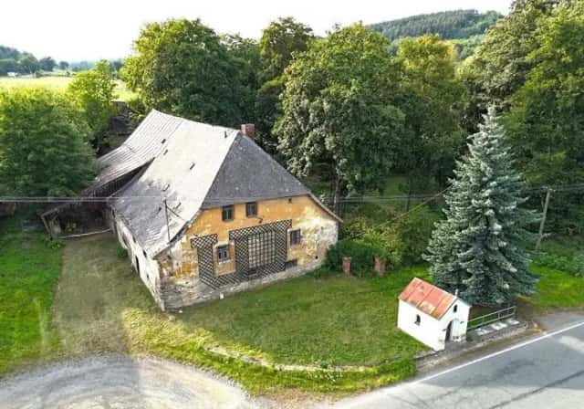 Objekt původního mlýnu s navazujícími pozemky 19.700 m2 v obci Svržno., Hostouň, okres Domažlice