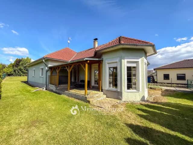 Prodej rodinného domu 4+kk, pozemek 992 m2, Znojmo - Přímětice, Lipová 365/2, Znojmo