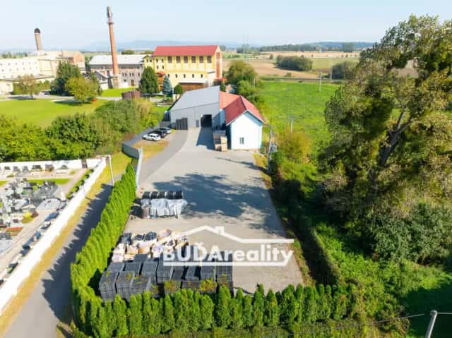 Prodej výrobního prostoru 1 100 m2, Hulín - Záhlinice - 5 km od nájezdu D 55, Hulín, okres Kroměříž