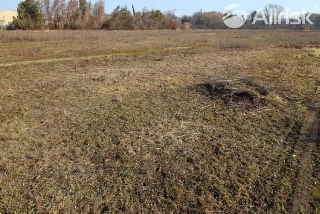 PRONÁJEM VOLNÉ PLOCHY V AREÁLU 3000 - 9000 m2, Brno, okres Brno-město