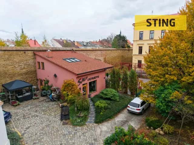 Komerční objekt s bytem 2+kk, ul. 1 Máje, Kroměříž, Kroměříž
