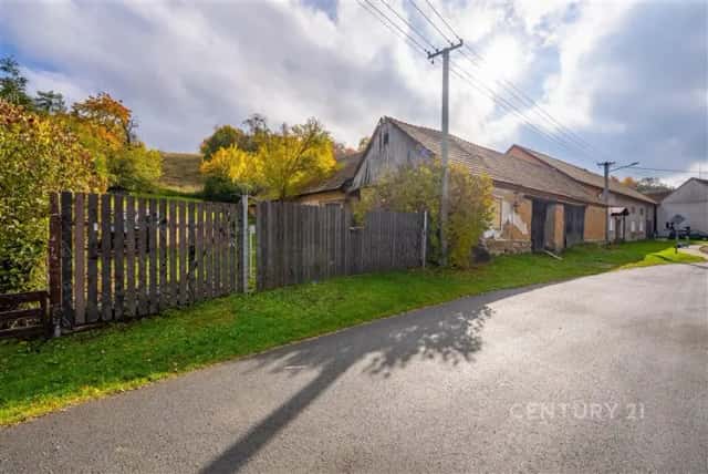 Prodej domu, stavebního pozemku 630 m2 Ponikev - Ludmírov, okres Prostějov, Ludmírov, okres Prostějov
