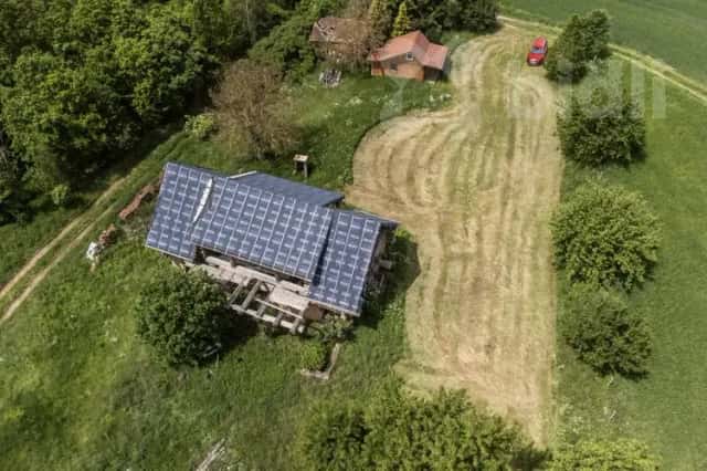Stavební pozemek 11 572 m2 se srubovou hrubou stavbou, Kříženec, Šebířov, okres Tábor