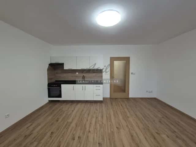 Pronájem cihlové novostavby bytu 2+kk s venkovním stáním Brno, Líšeň – Klajdovská CP 46 m2, Brno, okres Brno-město