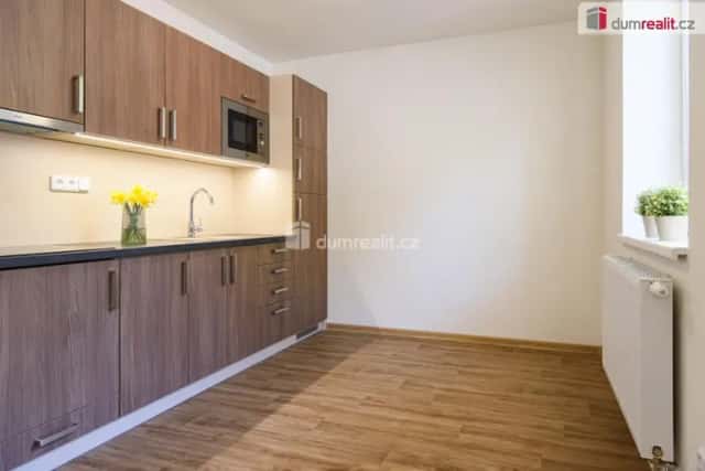 Krásný apartmán 2+kk ve Všemině o výměře 45.58 m + sklep a terasa 12 m, v OV., Všemina, okres Zlín