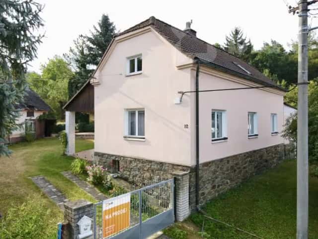 Exkluzivní prodej rodinný dům 6+1, pozemek 2013 m2, Nebřeziny, Plasy, okres Plzeň-sever