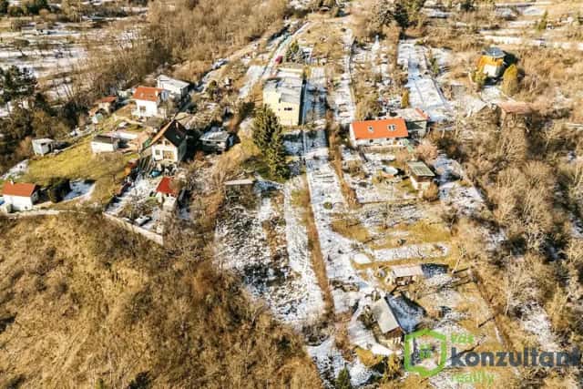 Prodej zahrady s rekreačními objekty 2 420 m2, Brno, okres Brno-město