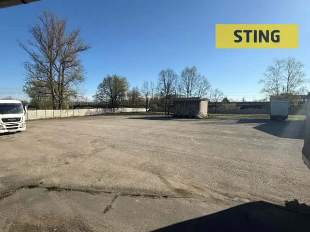 Pronájem části zpevněné plochy., Karviná