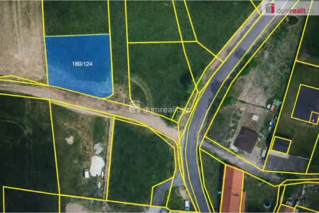 exkluzivní prodej zasíťované stavební parcely o výměře 897 m2 - Příbram - Narysov, Narysov, okres Příbram