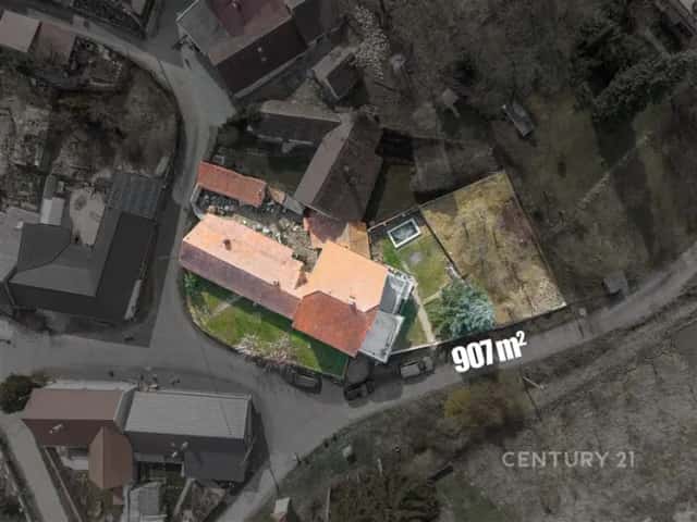 Prodej rodinného domu v Bohuslavicích u Kyjova se sousedním domem k rekonstrukci nebo demolici., Kyjov, okres Hodonín