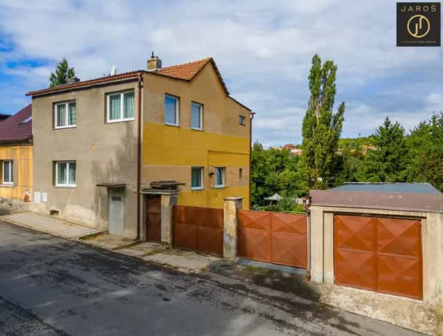 Prodej RD 5+1 - pozemek 726 m2 - Kladno - Švermov, Kladno