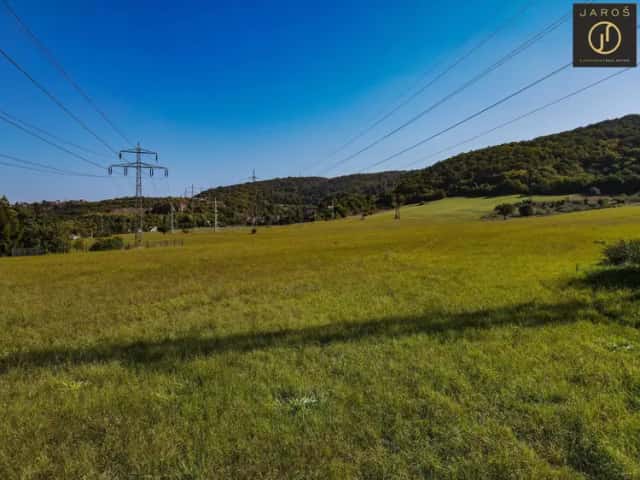 Prodej stavebního pozemku 2.330 m2, Trmice okr. Ústí nad Labem, Trmice, okres Ústí nad Labem