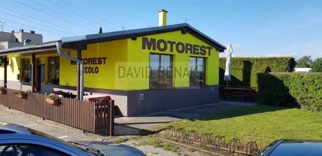 Prodej zavedené a kompletně vybavené restaurace, motorest Piccolo, Všestary u Hradce Králové., Všestary, okres Hradec Králové