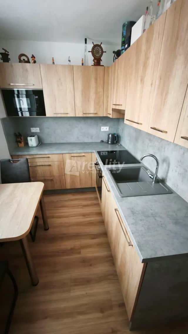 Pronájem bytu 2+1 se zasklenou lodžií, Náměšť nad Oslavou, Nad Příhořím, Náměšť nad Oslavou, okres Třebíč