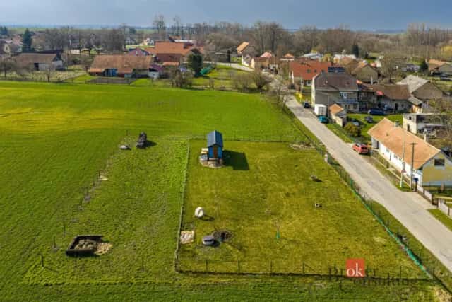 Prodej stavebního pozemku 840 m2, Moravany, Moravany, okres Pardubice