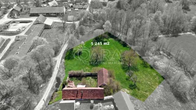 Rodinný dům se stavebním pozemkem o velikosti 5 245 m and sup2;, Zářičí - Dírná, Dírná, okres Tábor