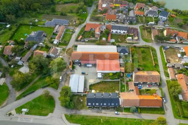 Prodej vinařství, včetně technologií a vinic, Pohořelice - Nová Ves, Pohořelice, okres Brno-venkov