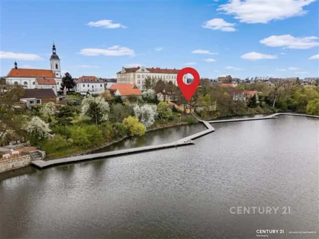 Stavební pozemek i pro komerční využití v centru Říčan u Prahy, Říčany, okres Praha-východ