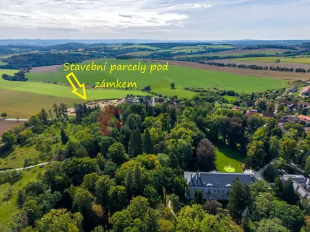 Prodej stavebních pozemků "POD ZÁMKEM" - v obci Ratměřice, okres Benešov u Prahy. Při realizaci stavby do 6 let vratka od obce 150,-Kč/m2, Ratměřice, okres Benešov
