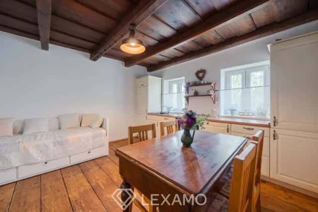 Zavedený apartmánový dům u Pálavy | 2 jednotky | zahrada 523 m2 | provoz od 2018, Jevišovka, okres Břeclav