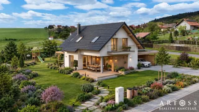 Prodej stavebního pozemku 674 m2 Viničné Šumice, Viničné Šumice, okres Brno-venkov