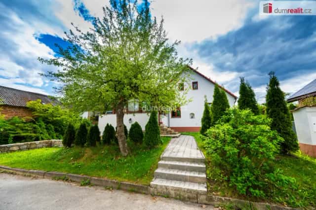 K prodeji, zateplený rodinný dům 3+kk s prosklenou verandou a tepelným čerpadlem, Purkarec č.p. 48, k.ú. Hluboká nad Vltavou, Hluboká nad Vltavou, okres České Budějovice