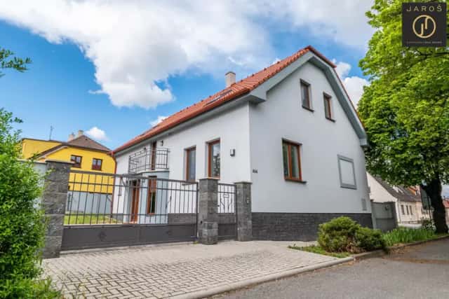Prodej RD 5+1/G, 193 m2, pozemek 630 m2, Svépomoc, Kladno, Svépomoc, Kladno