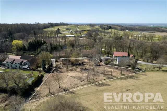 Prodej stavebního pozemku, 2 907 m2 pro 1–3 domy, Nebřenice, u PGA National Oaks, Popovičky, okres Praha-východ