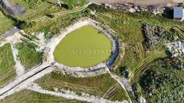 Stavební pozemek v obci Kolová, lokalita Za humny 2,1027 m2, Kolová, okres Karlovy Vary