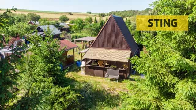 Krásná chata ve vyhledávané lokalitě Zeměchy u Kralup nad Vltavou, Kralupy nad Vltavou, okres Mělník