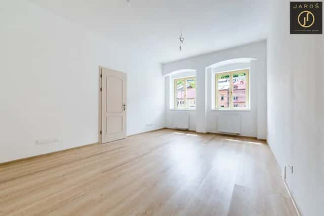 Prodej bytu 2+kk, 67 m2, Jáchymov - Krušné hory, náměstí Republiky 147, Jáchymov, okres Karlovy Vary