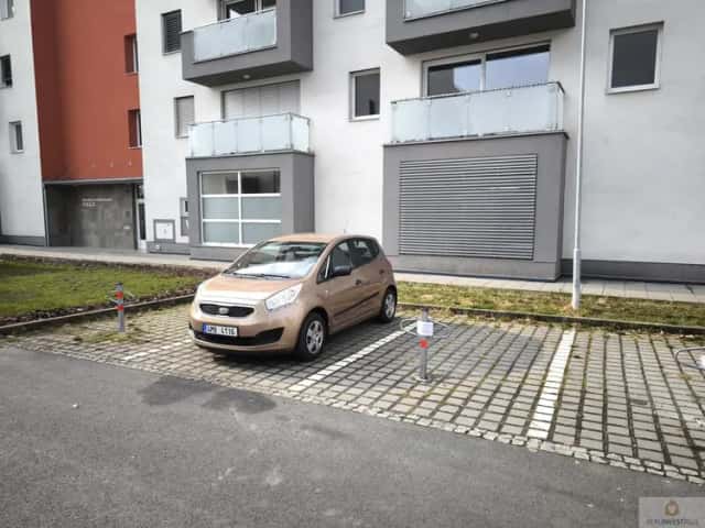 Pronájem garážového parkovacího stání v širším centru města Olomouce na tř. Jiřího Pelikána, Třída Jiřího Pelikána, Olomouc