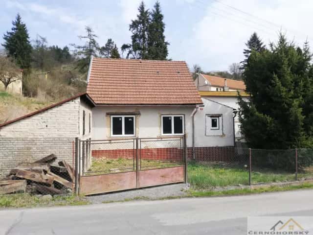 Křivoklátsko - Městečko - prodej RD s vlastním pozemkem 1090 m2, Městečko, okres Rakovník
