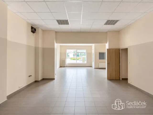 Pronájem obchodního prostoru 85 m2 s výlohou, Nádražní, Sokolov, Nádražní, Sokolov
