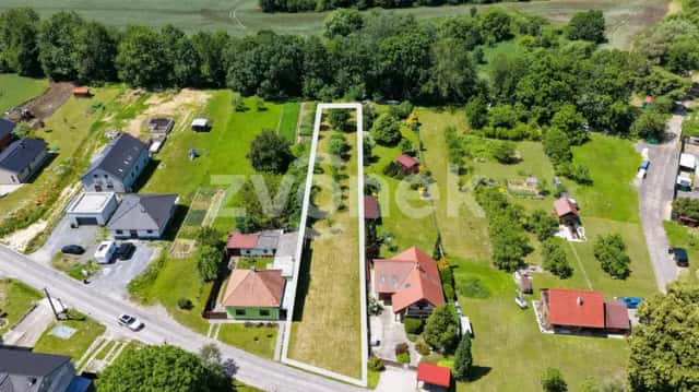 Prodej stavebního pozemku 1 833 m2, Kudlovice, Kudlovice, okres Uherské Hradiště