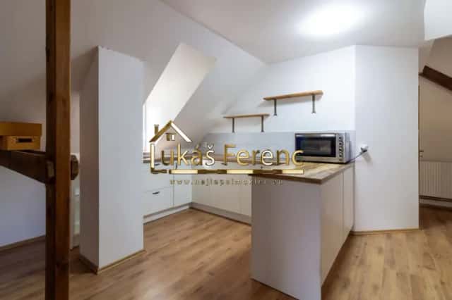 Pronájem, byt 2+kk/+terasa, 89 m2, Klecany, Klecany, okres Praha-východ