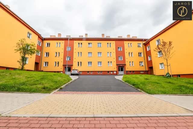 Prodej bytu 3+1, 79 m2, ul. Borecká, Ostrov u Karlových Varů, Borecká, Ostrov, okres Karlovy Vary