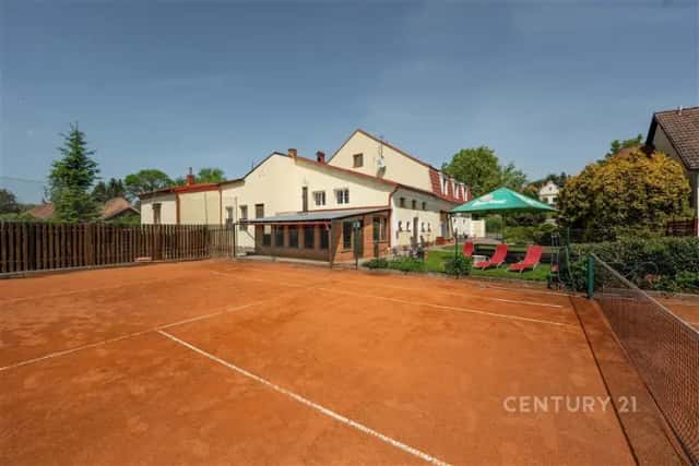 Zavedený penzion se sportovním zázemím, Jesenice, okres Praha-západ