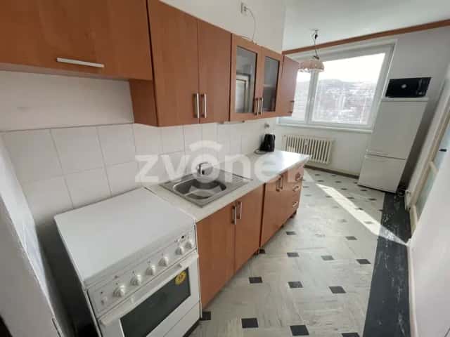 2+1 s balkónem, pěkná a klidná lokalita Padělky, Zlín, 2. května, Zlín