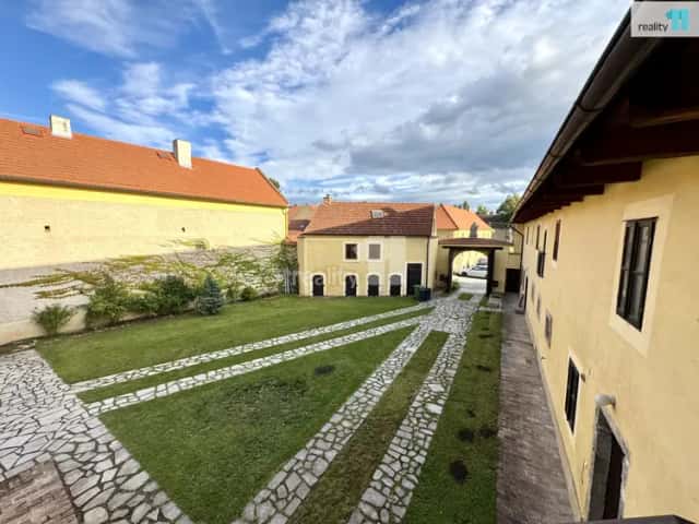 Pronájem obchodních prostor, Pražská, Dobrovíz, okres Praha-západ