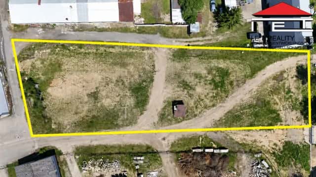 Prodej stavebního pozemku 2 727 m2 se skladem 1 300 m2, Bělá pod Bezdězem, Vazačka, Bělá pod Bezdězem, okres Mladá Boleslav